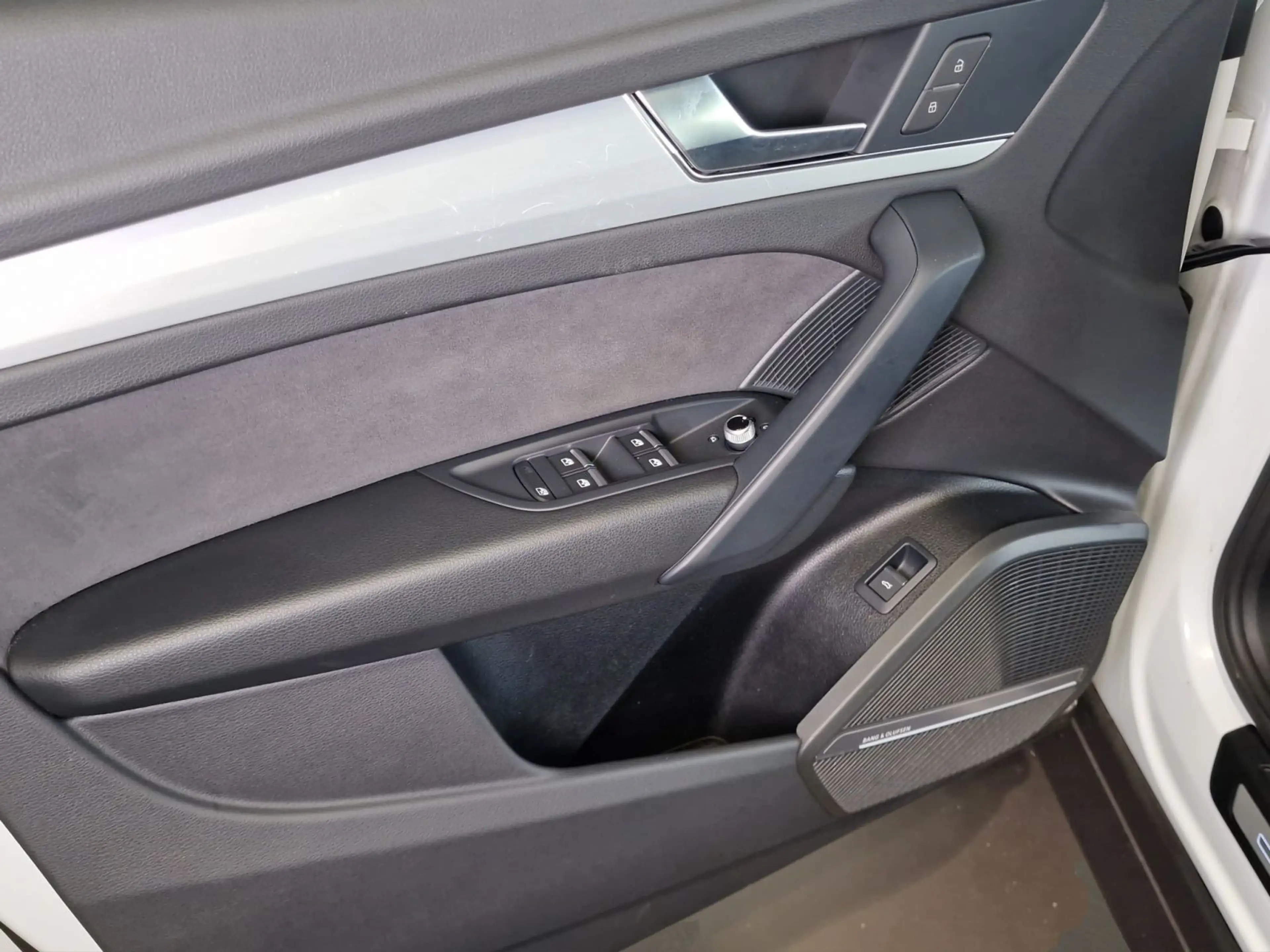 Audi Q5 40 TDI quattro S-line S-tronic Navi — photo 11