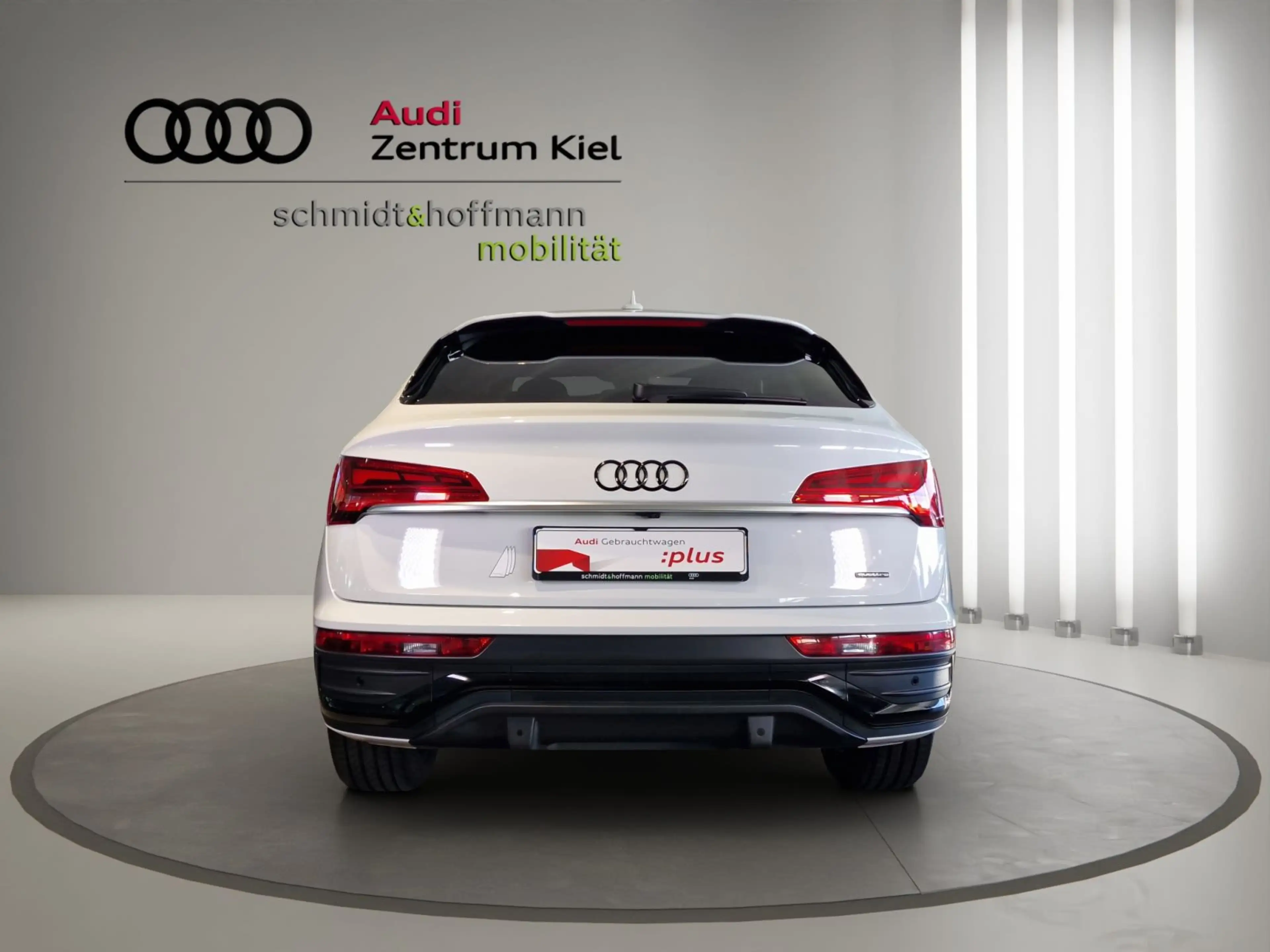 Audi Q5 40 TDI quattro S-line S-tronic Navi — photo 5