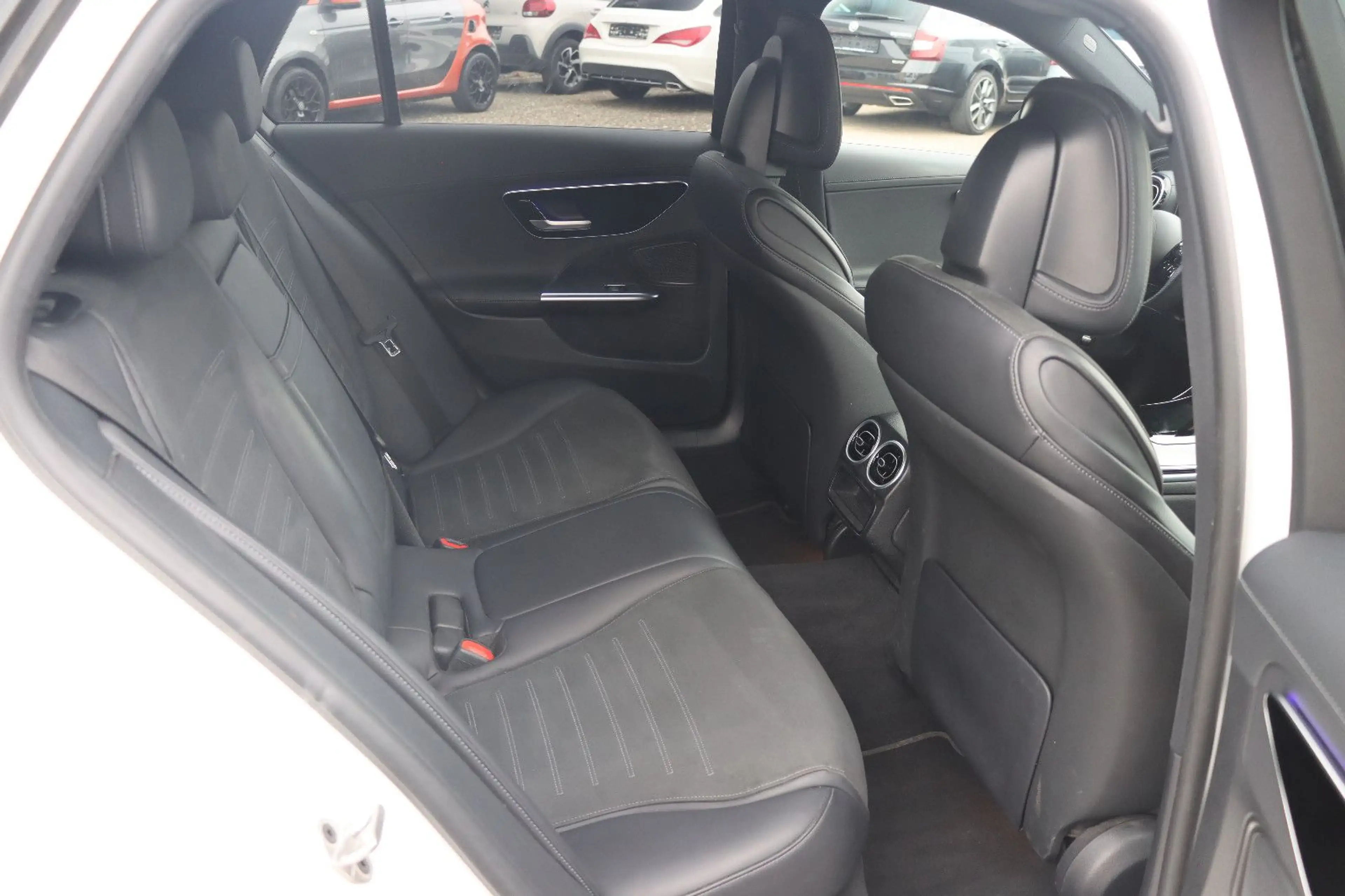 Mercedes-Benz C 220 d AMG-Line l LED l KAMERA l NAVI l AMBIENTE — photo 10