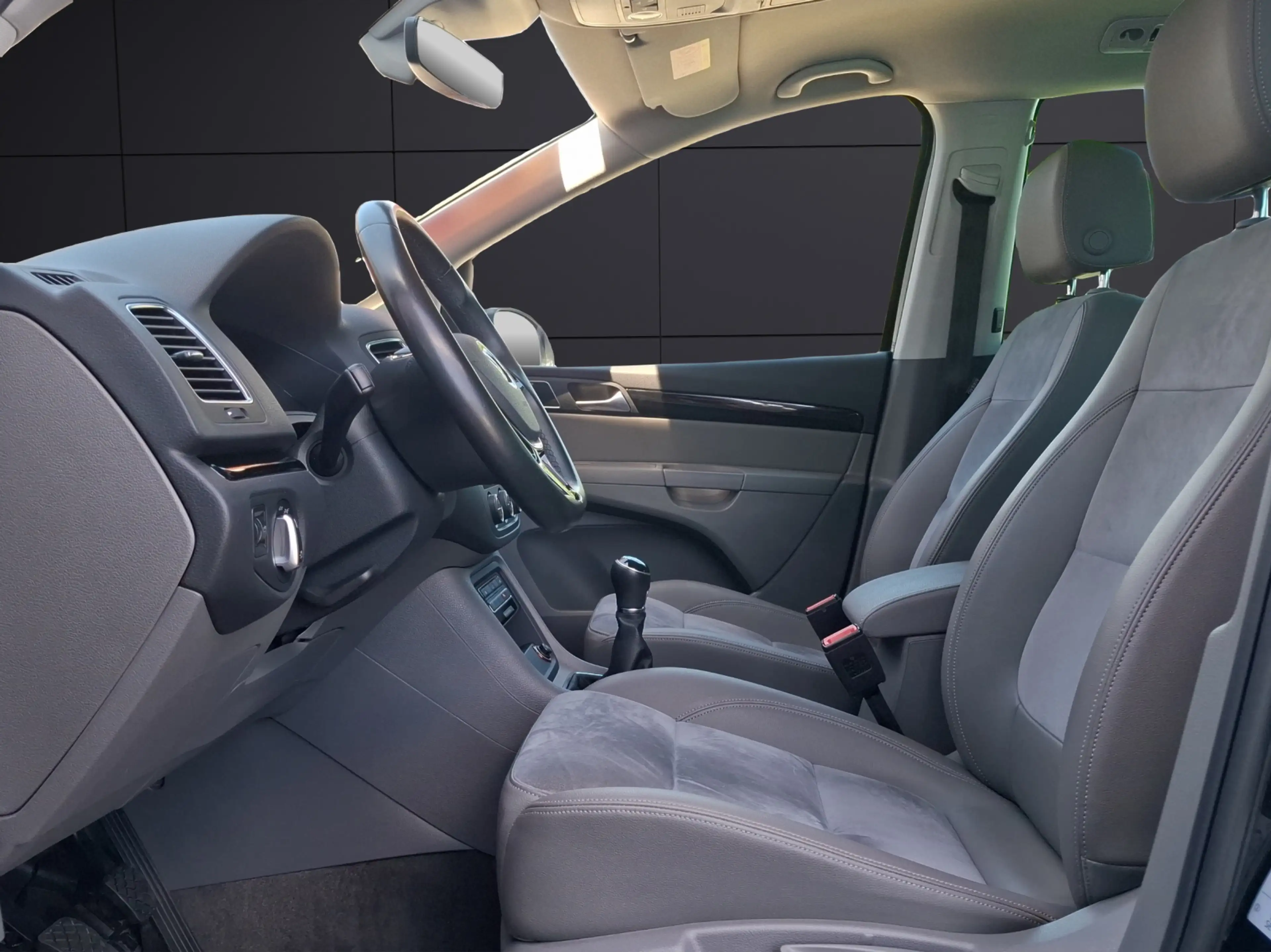 Volkswagen Sharan TDI Highline Standhzg Xenon AHK Navi ACC RFK SHZ — photo 10