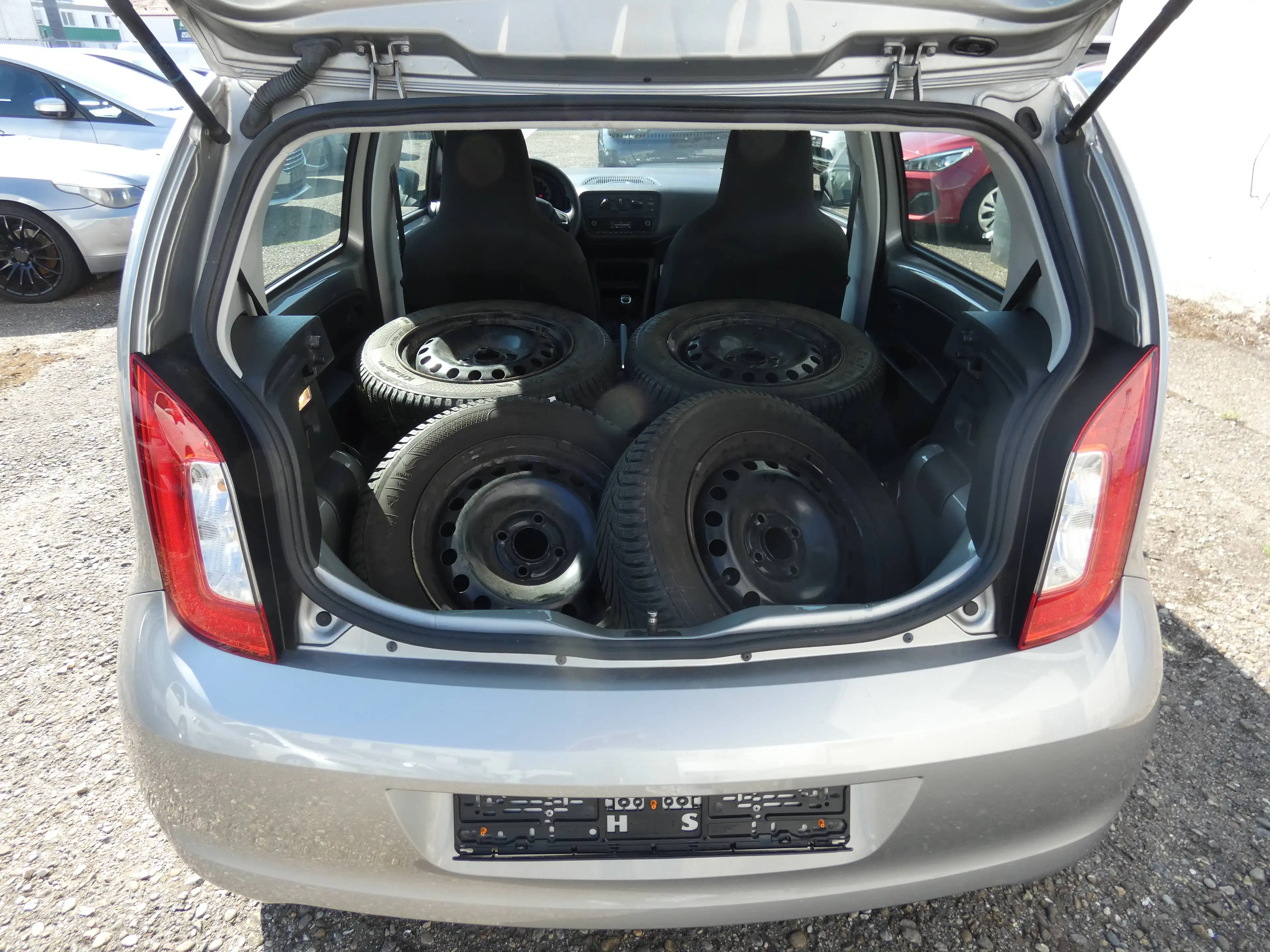 Skoda Citigo Active " 73 Tkm " — photo 6