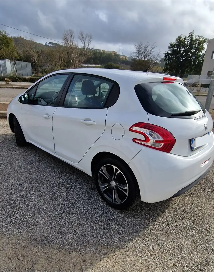 Peugeot 208 5p 1.4 hdi 8v Access - 2