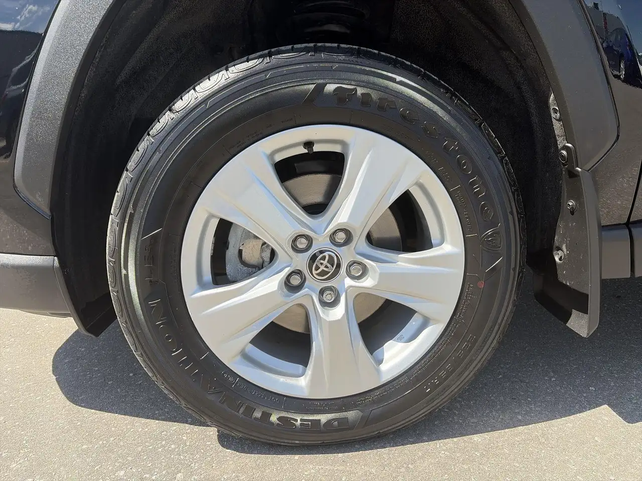 Toyota RAV 4 снимка Toyota RAV 4