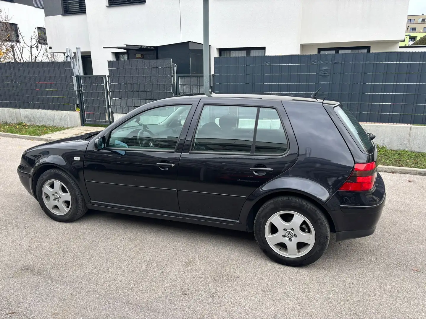 Volkswagen Golf TDI 4motion Schwarz - 2
