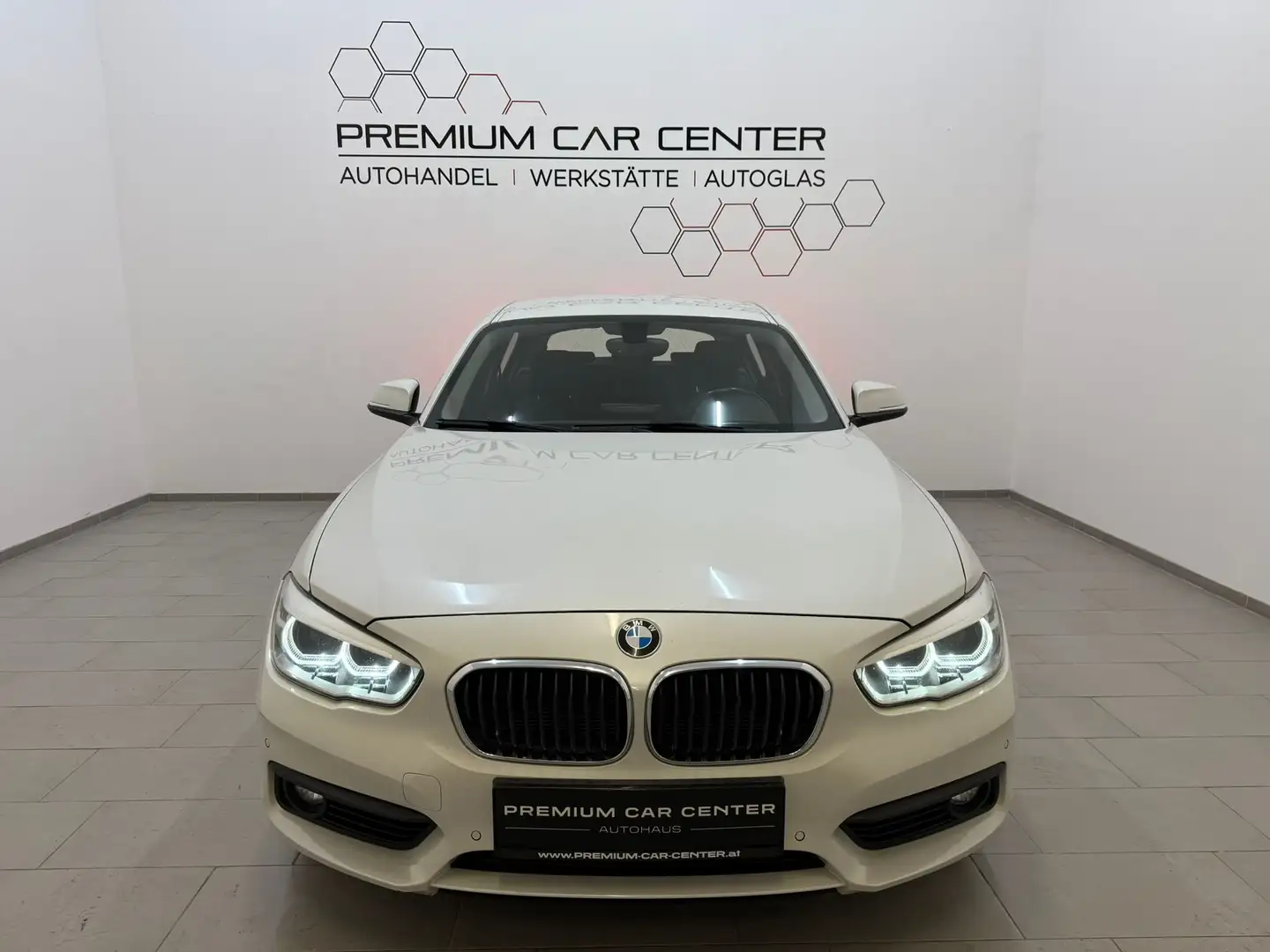 BMW 118 d Advantage LED / NAVI / BORCOM. / TEMPOMAT / PDC Weiß - 2