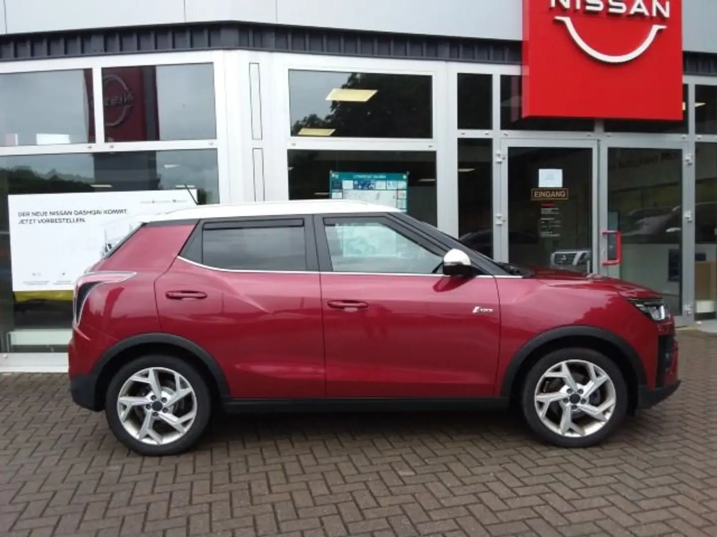 SsangYong Tivoli Fizz 4x2 Rot - 2