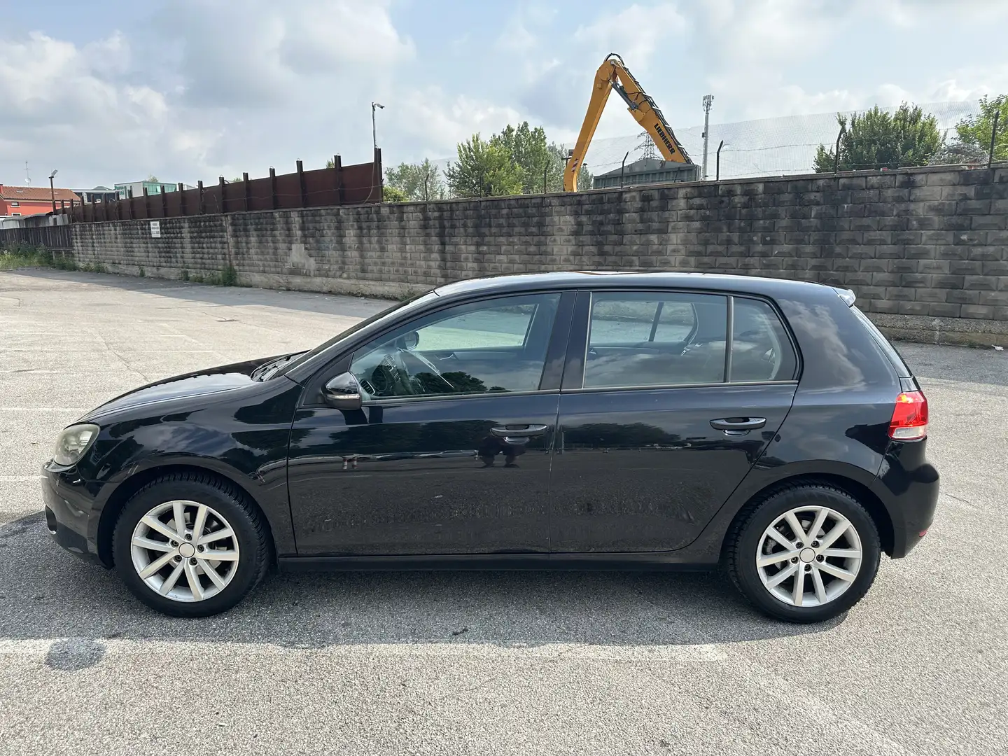 Volkswagen Golf 5p 1.6 Trendline bi-fuel - 2