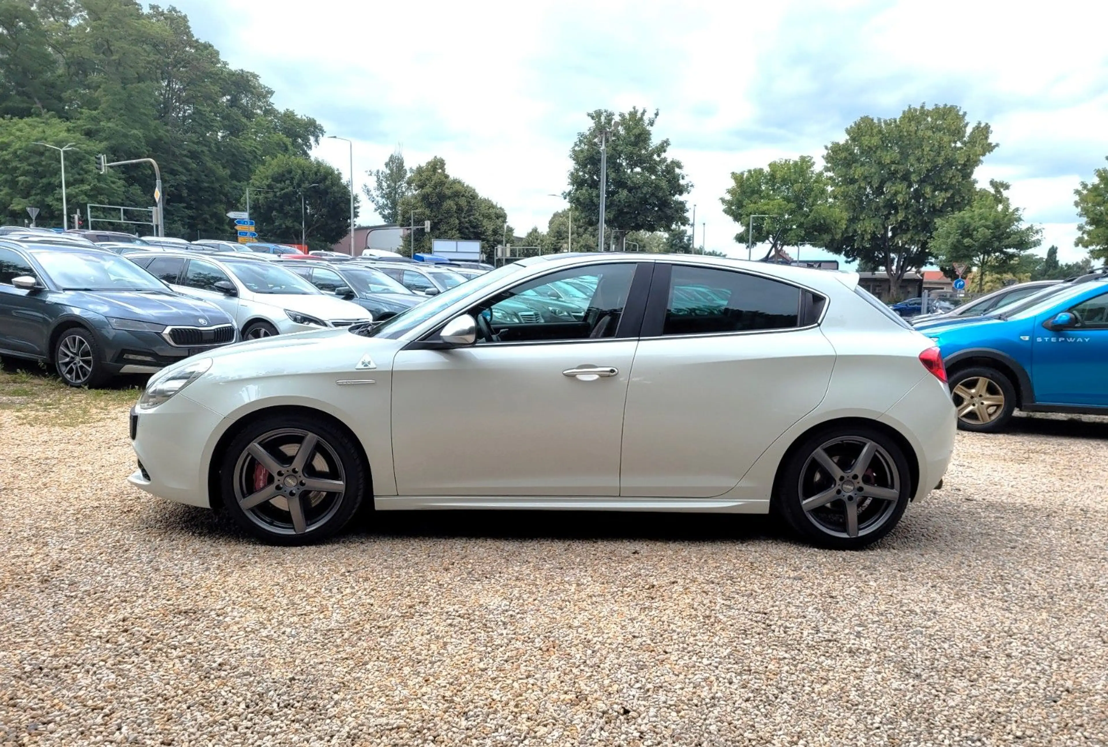 Alfa Romeo Giulietta Quadrifoglio Verde 1.8*SZH*8xLMF*TÜV* — photo 2