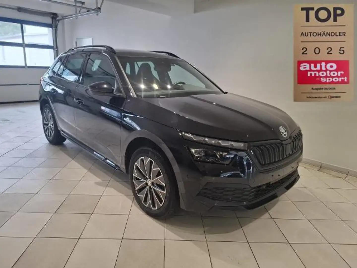 Skoda Kamiq 1.5 TSI Monte Carlo AHK Pano LED Schwarz - 1