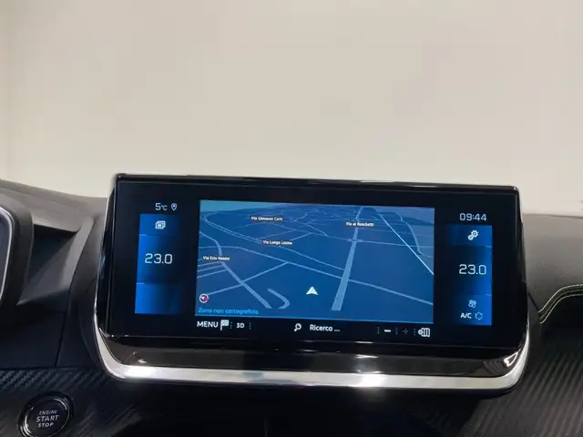 Peugeot 2008 view 10