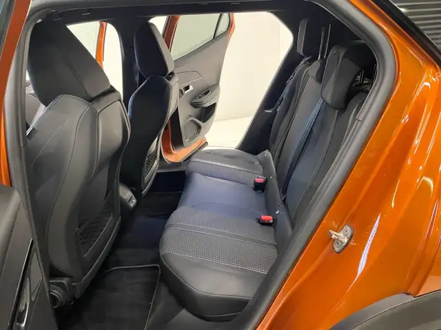 Peugeot 2008 view 7