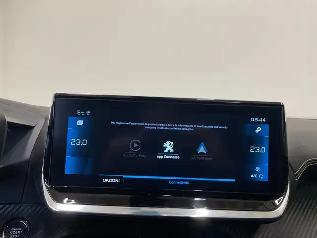 Peugeot 2008 view 11