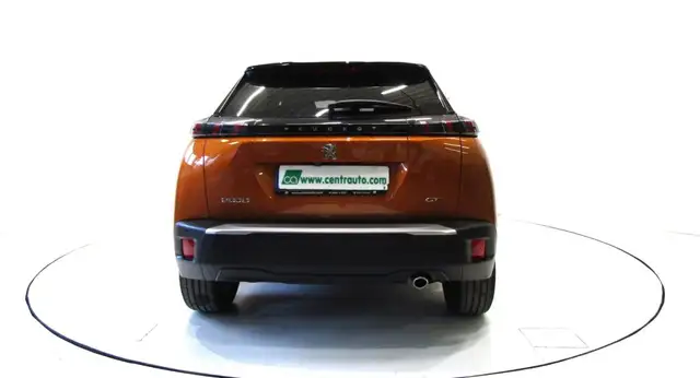Peugeot 2008 view 4