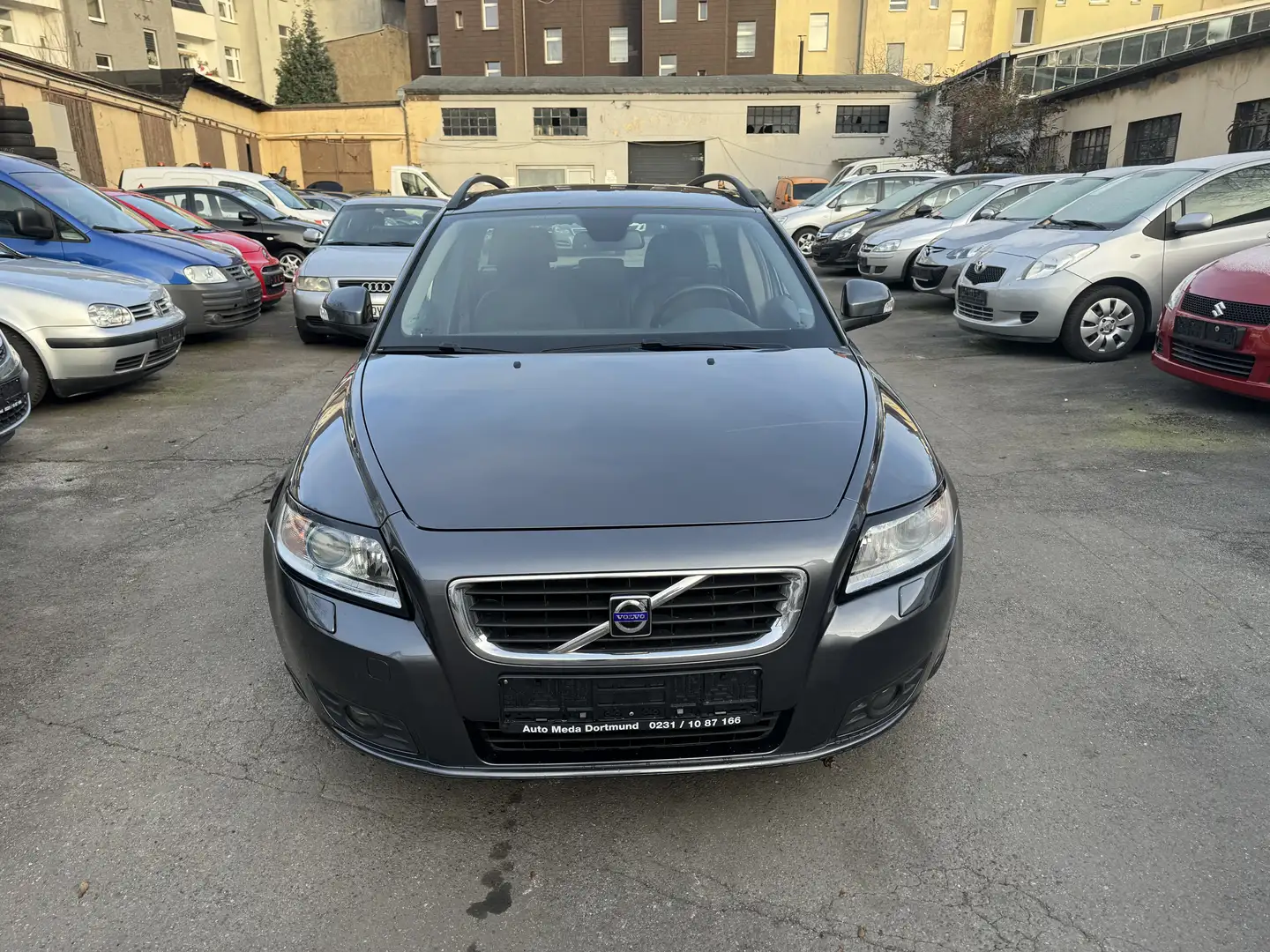 Volvo V50 2.0 D Momentum*Klimaaut.*Sitzheiz.*Scheckheft*TOP Grau - 2