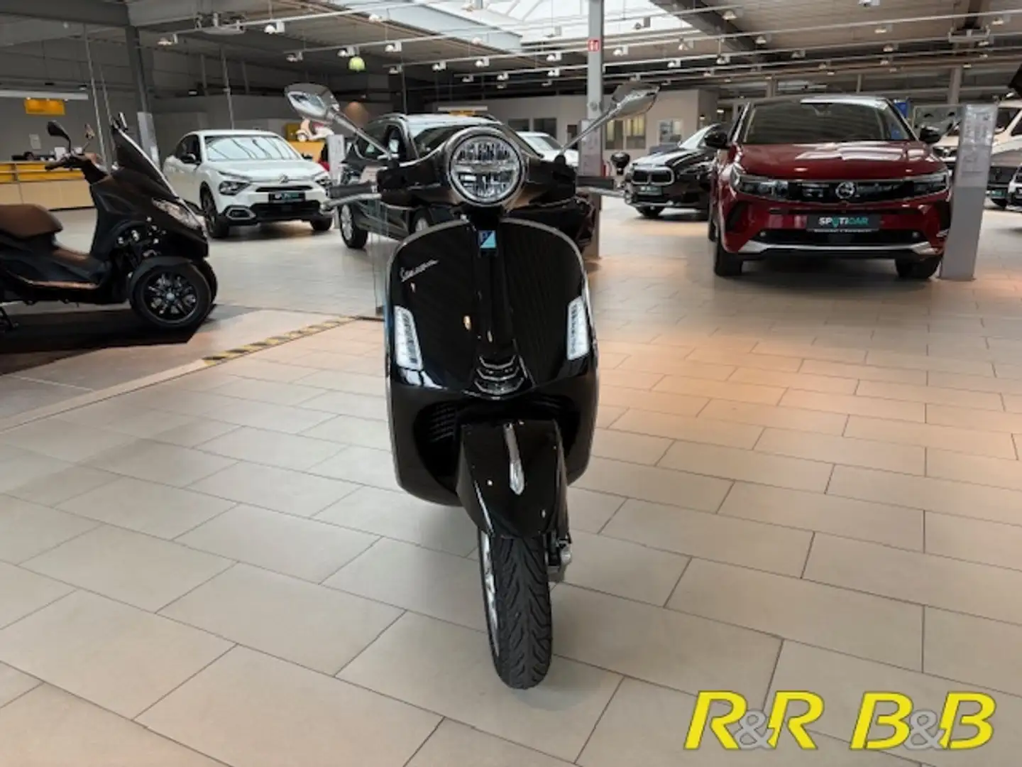 Vespa GTS 310 E5+ AT KEYLESS+USB+BT+FSE+ABS+LED+GARANTIE Negro - 2