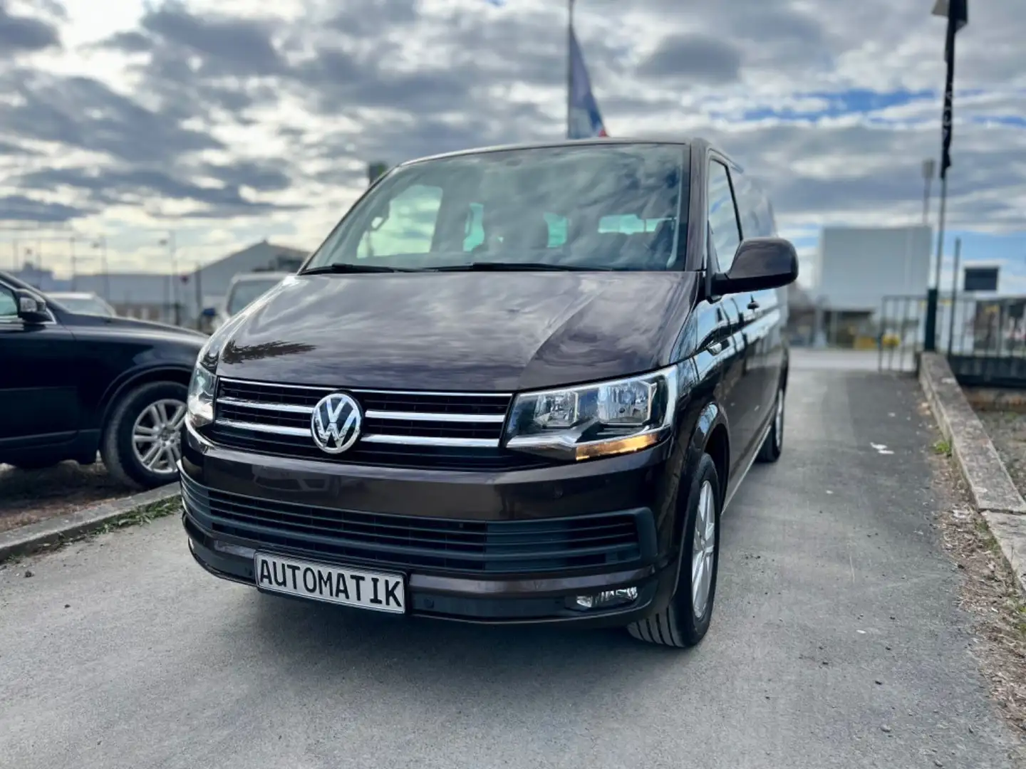 Volkswagen T6 Multivan *Automatik*Navi* Barna - 1