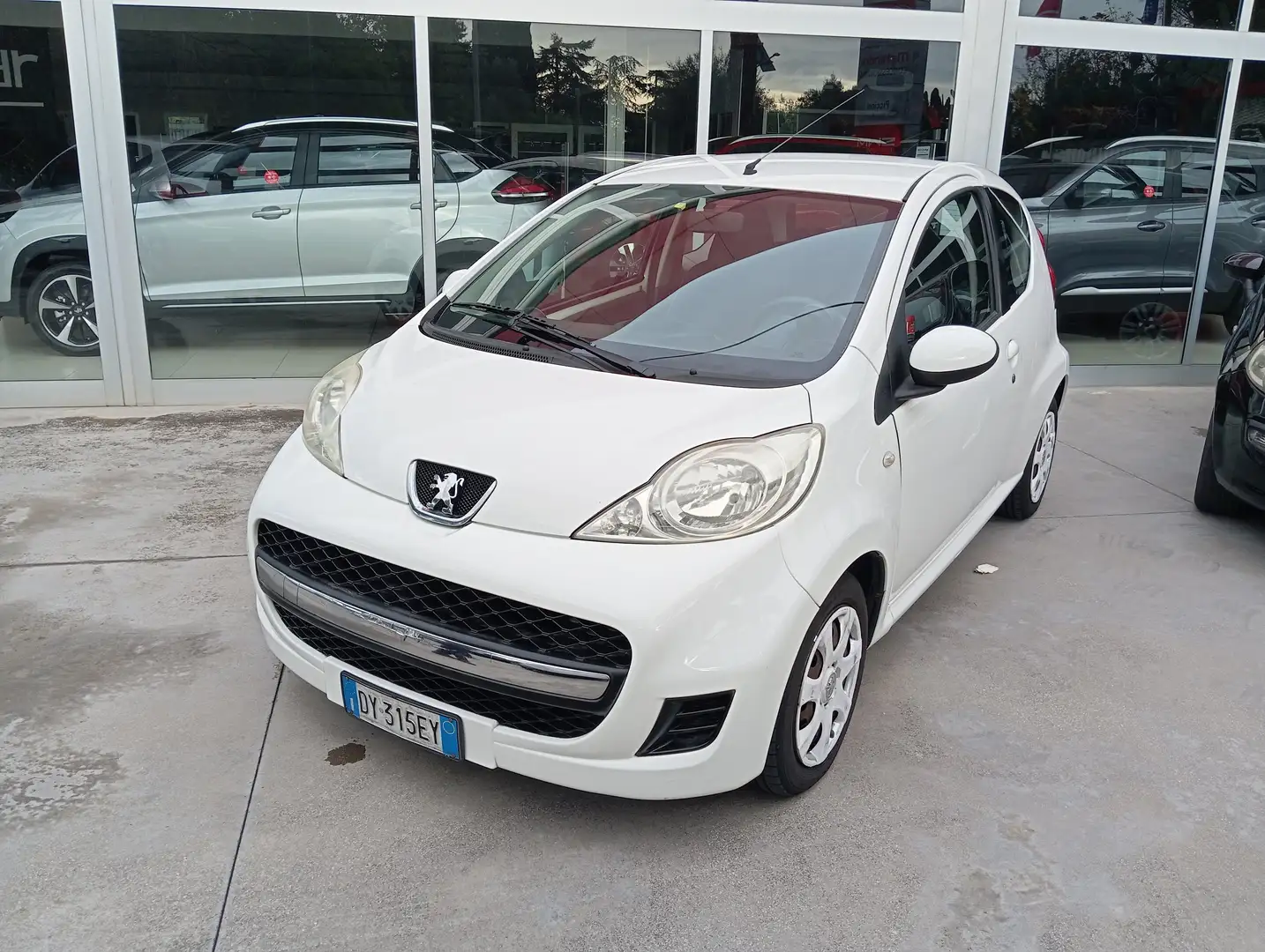 Peugeot 107 1.0 12v 3p Bianco - 1