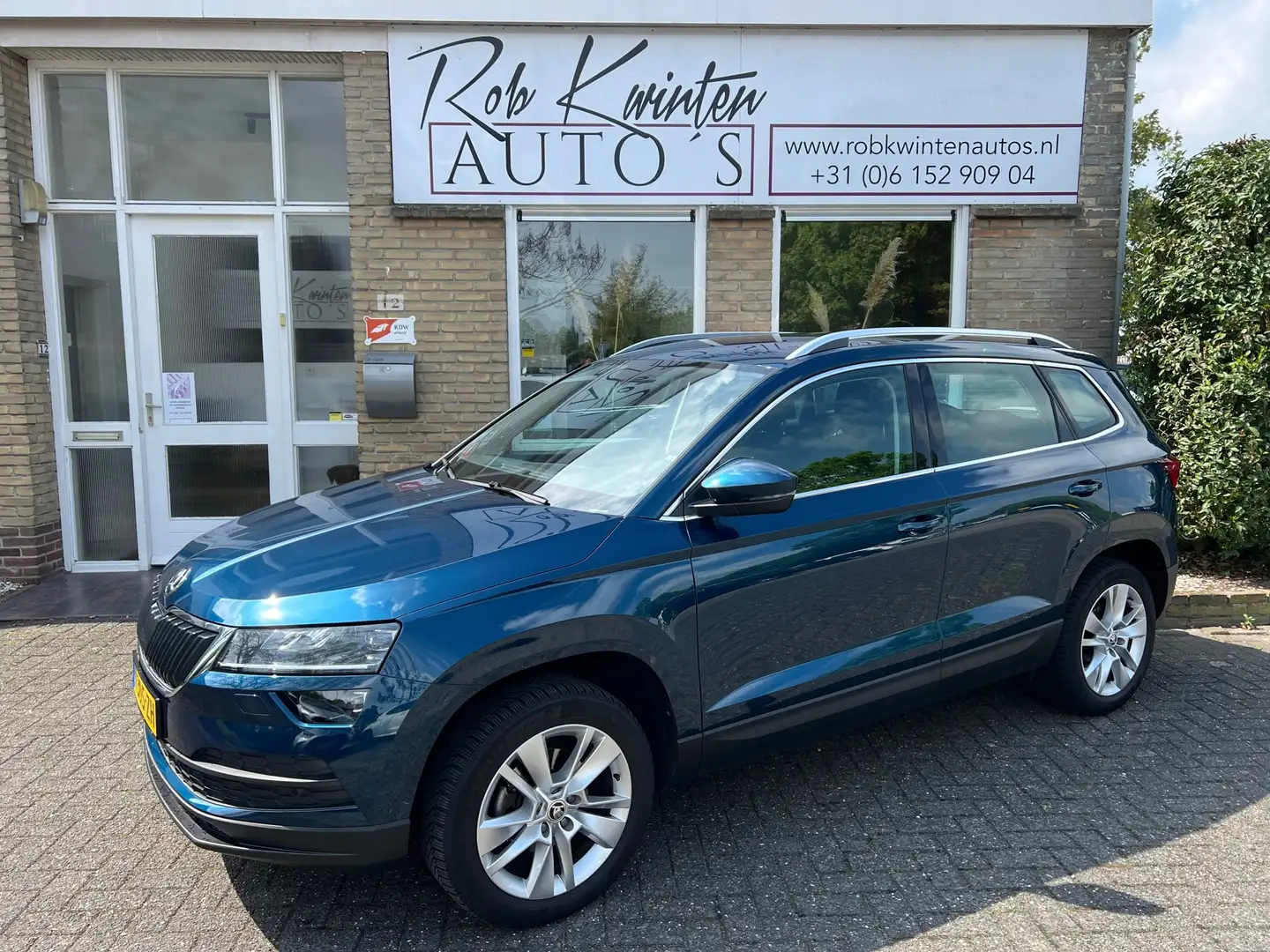 Skoda Karoq 1.0 TSI Business Edition Plus Bleu - 2