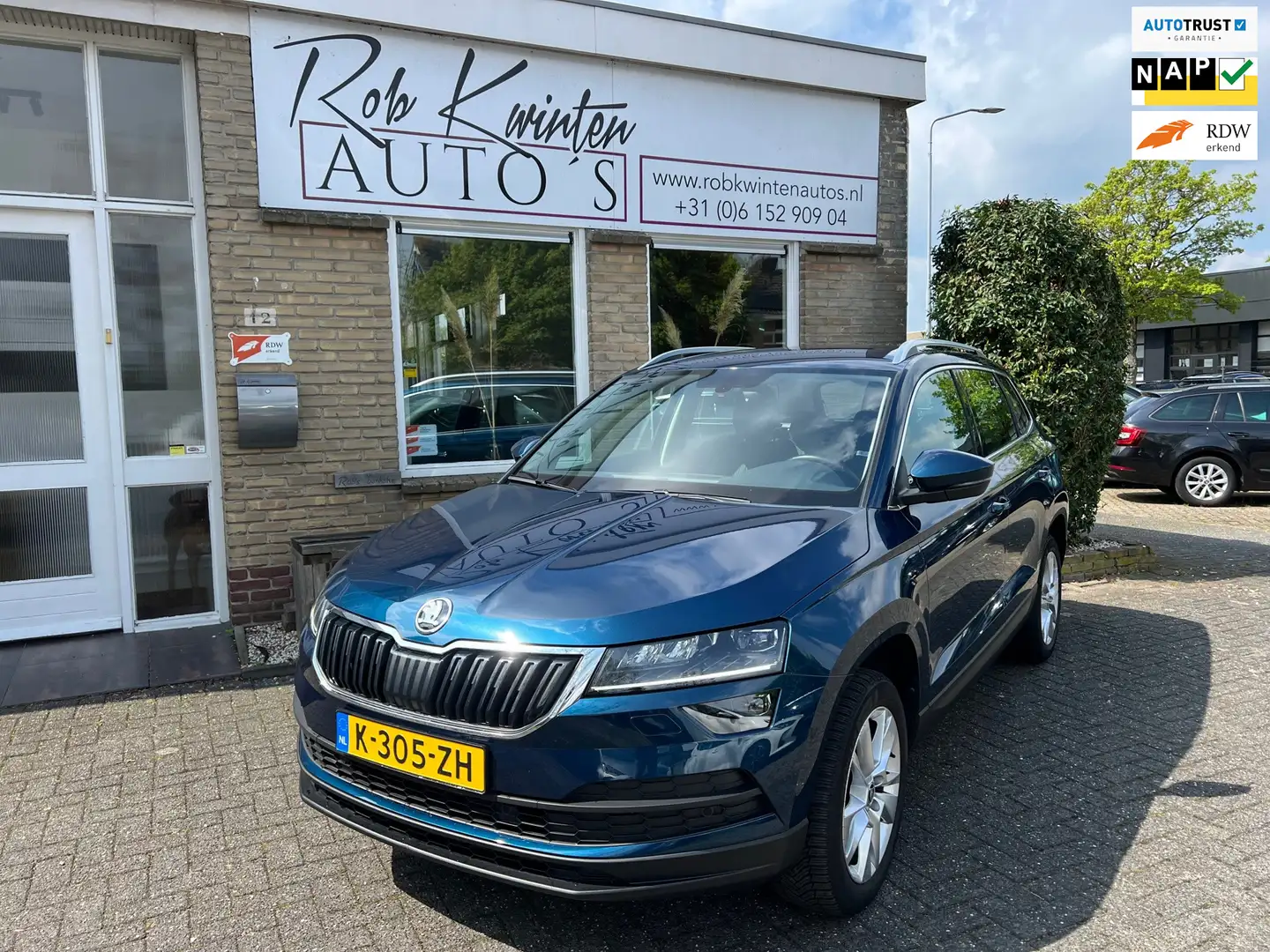 Skoda Karoq 1.0 TSI Business Edition Plus Bleu - 1