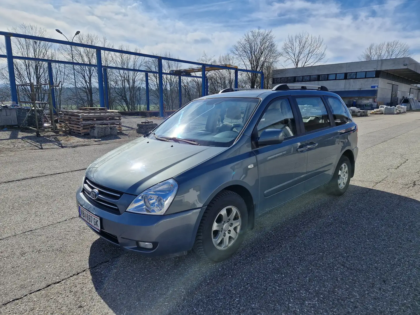 Kia Carnival Active 2,9 CRDi VGT Grün - 1