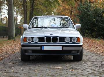 E34