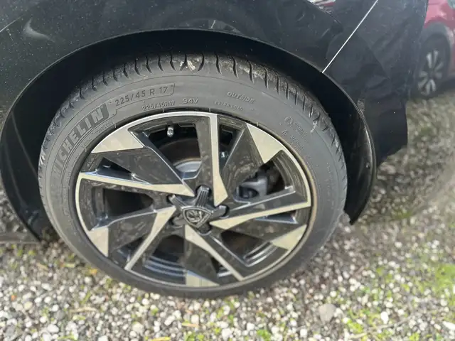 Peugeot 308 view 7