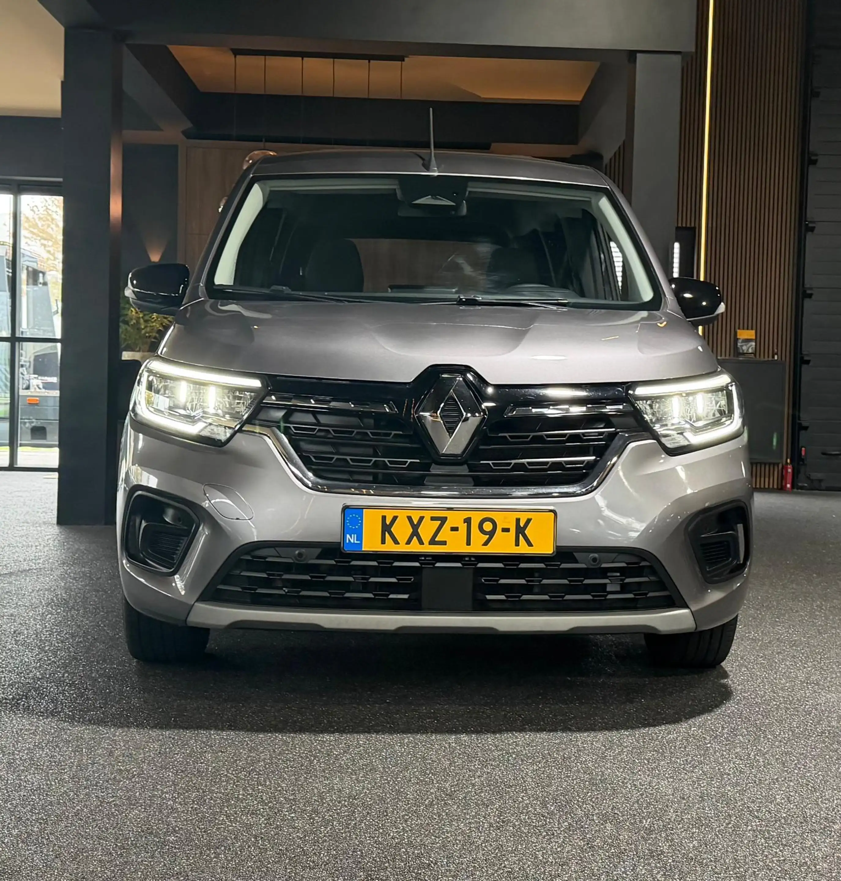 Renault Kangoo 1.3 TCe Rollstoelauto — photo 9