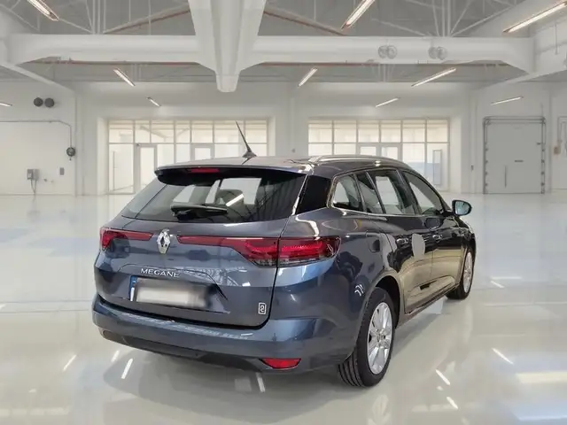 Renault Megane view 4
