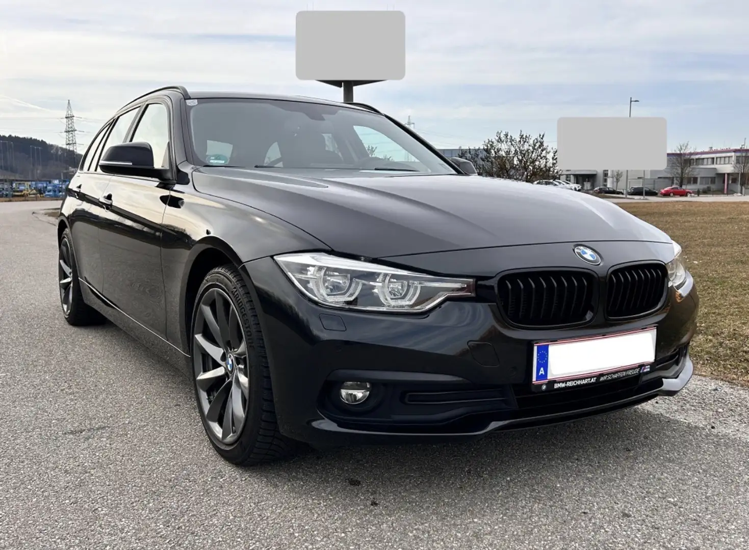 BMW 318 318d Touring Advantage Aut. Schwarz - 2