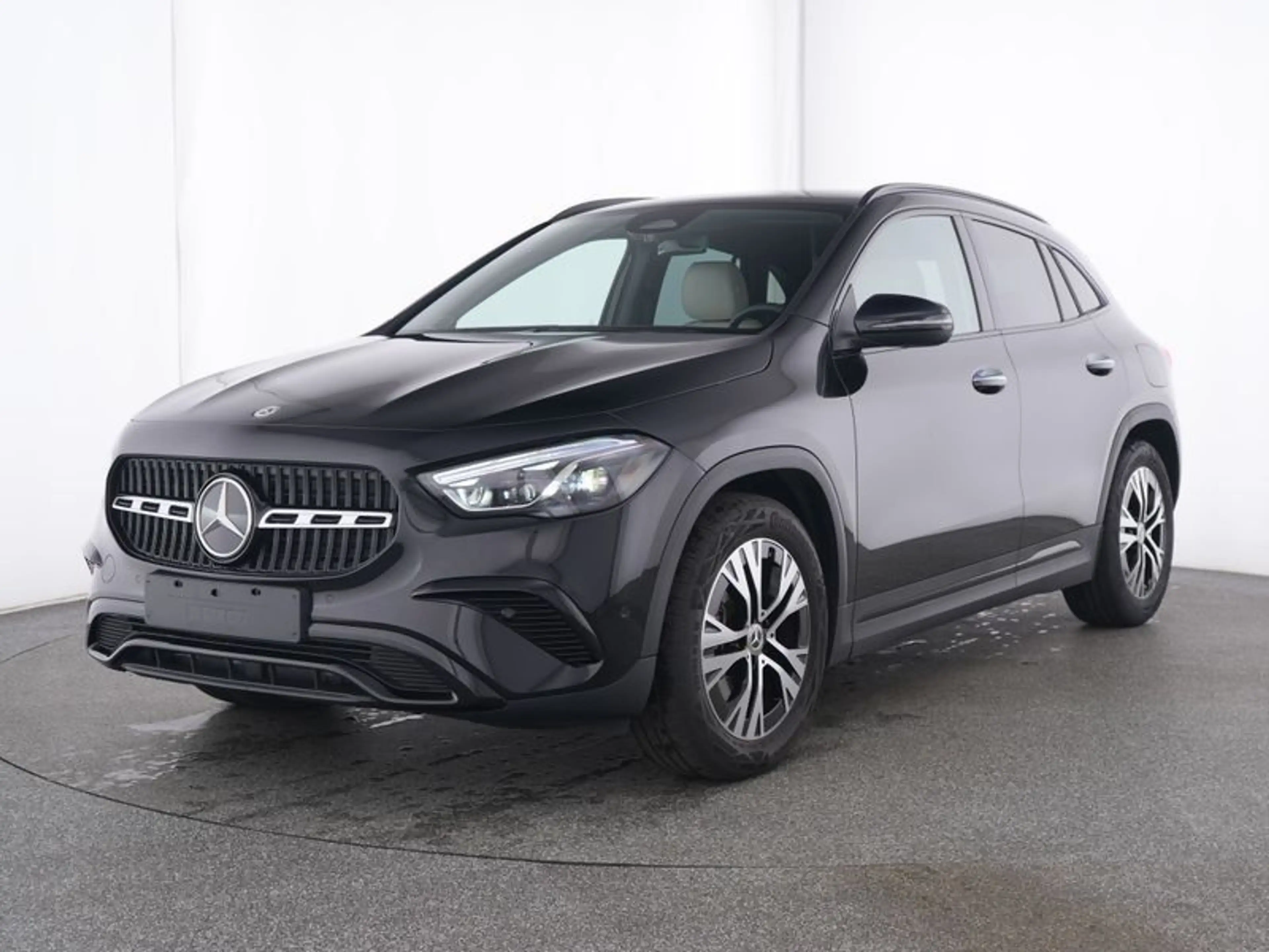 Mercedes-Benz GLA 220 d 4M PROGRESSIVE+NIGHT+AHK+BURM+MBEAM+++ — photo 2