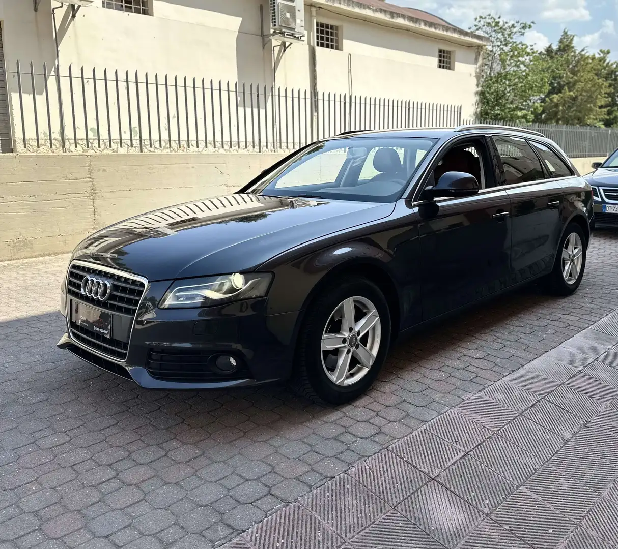 Audi A4 Avant 2.0 tdi 120cv Grigio - 1