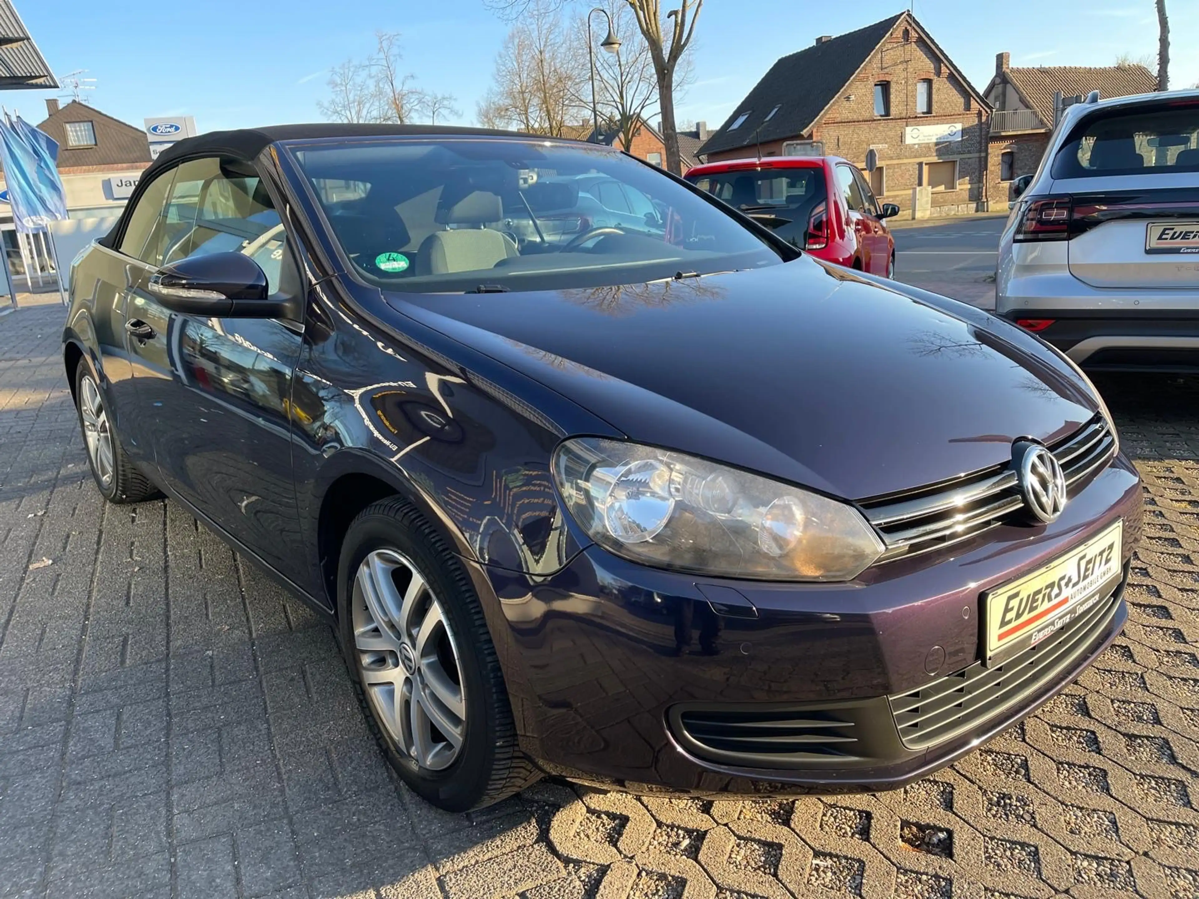 Volkswagen Golf Cabriolet (abnehmbare AHK; Climatronic) — photo 2