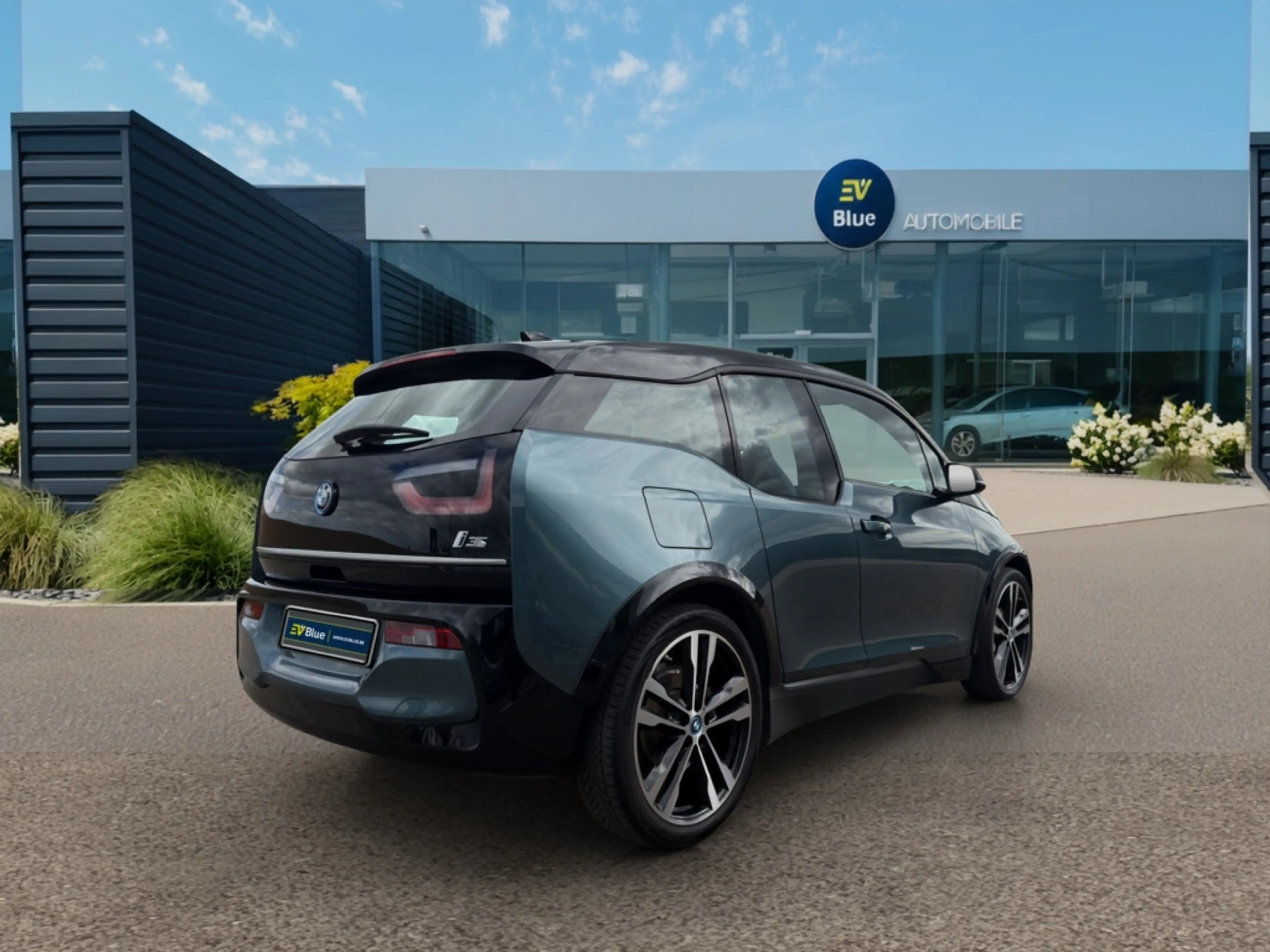 BMW i3 i3s - 42.2 kWh - 184 ch (135 kW) — photo 6