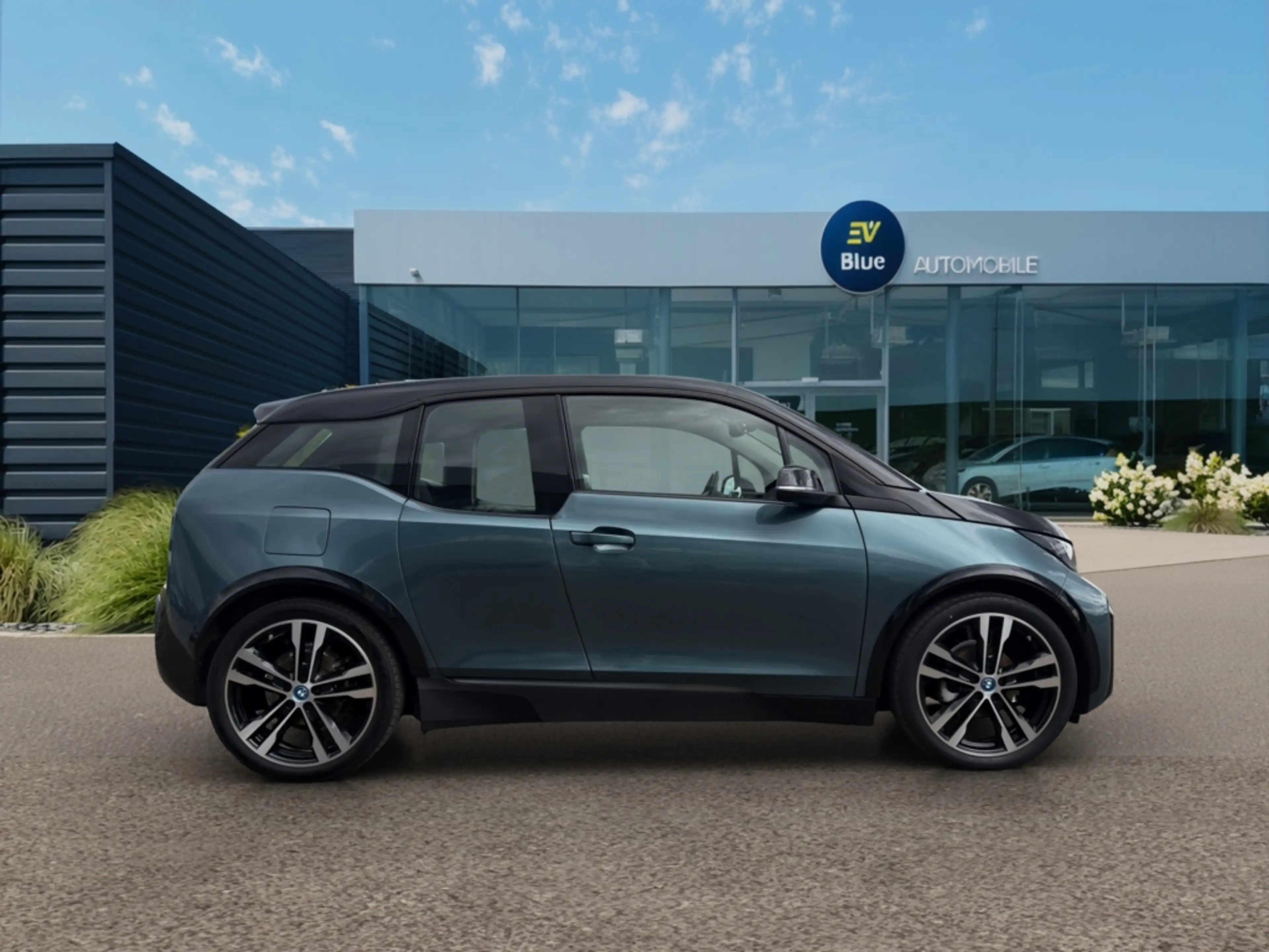 BMW i3 i3s - 42.2 kWh - 184 ch (135 kW) — photo 7