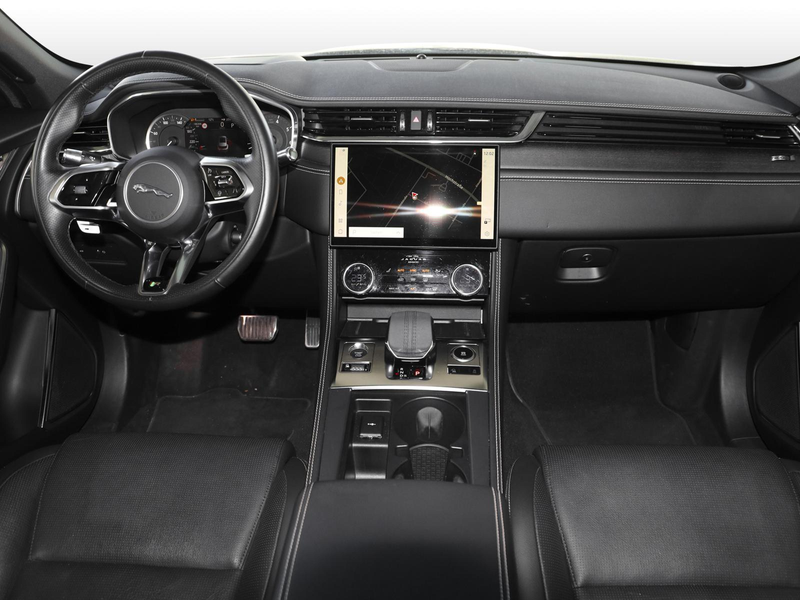 Jaguar F-Pace P400 AWD R-Dynamic  PANO ACC HUD MERIDIAN — photo 5