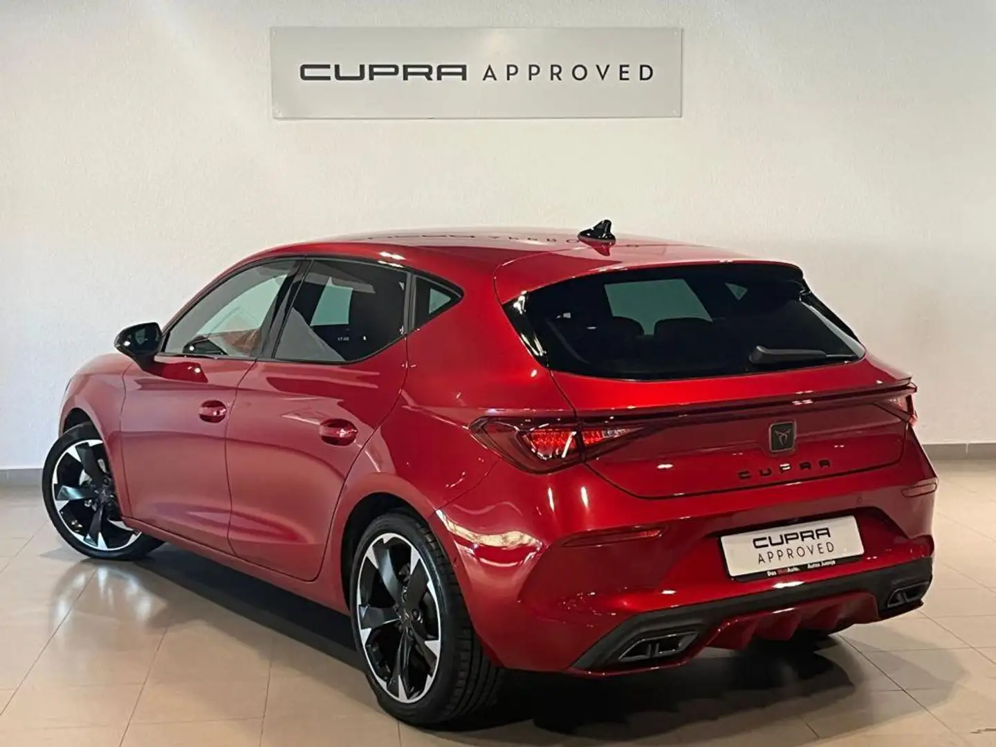CUPRA Leon 1.5 ETSI Tech Edition DSG 110Kw Rojo - 2