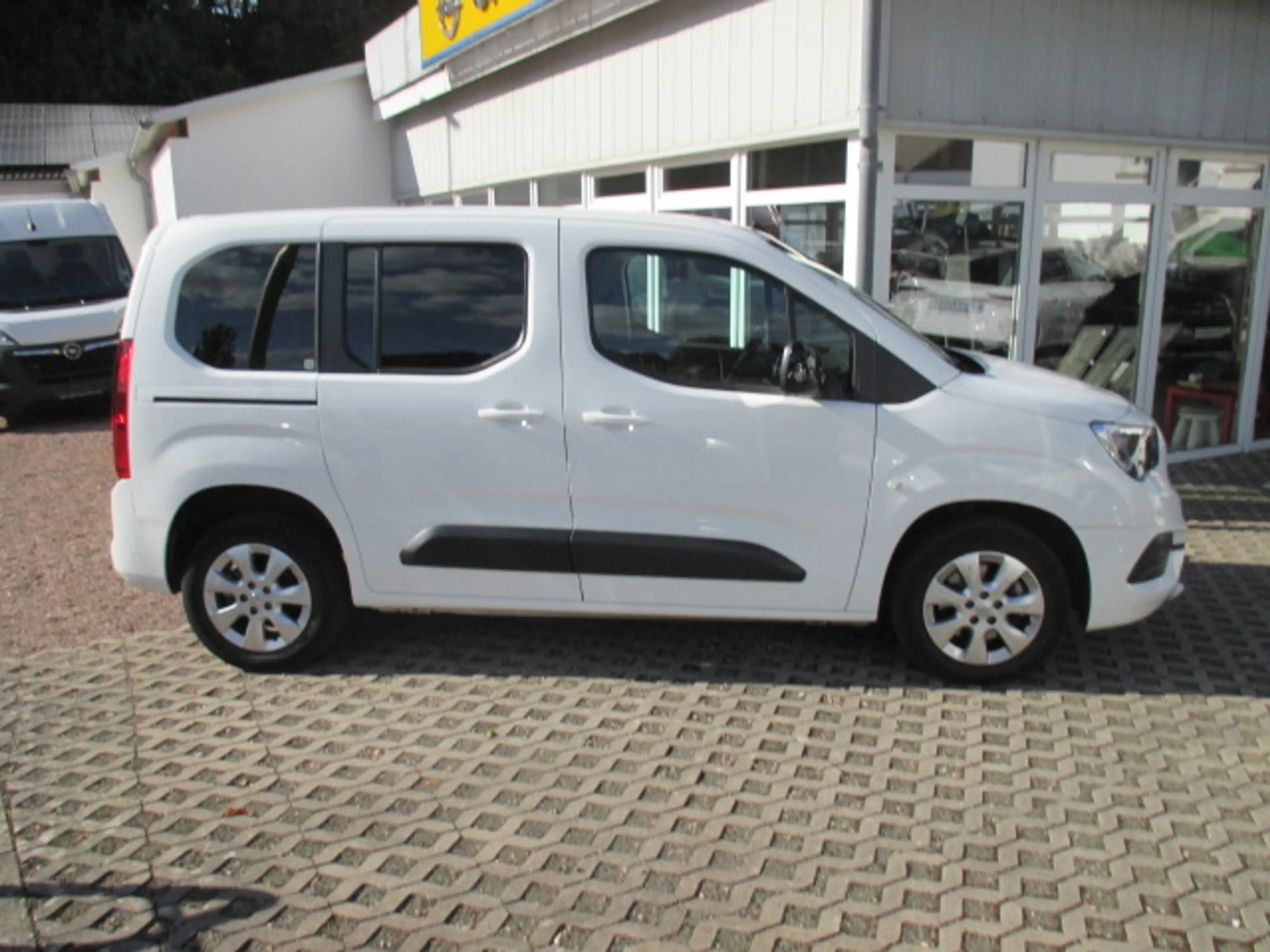 Opel Combo Edition — photo 8