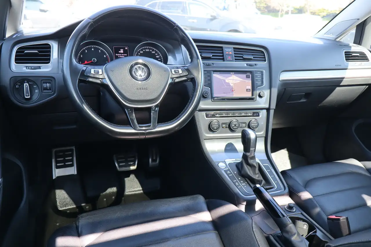 Volkswagen Golf снимка Volkswagen Golf