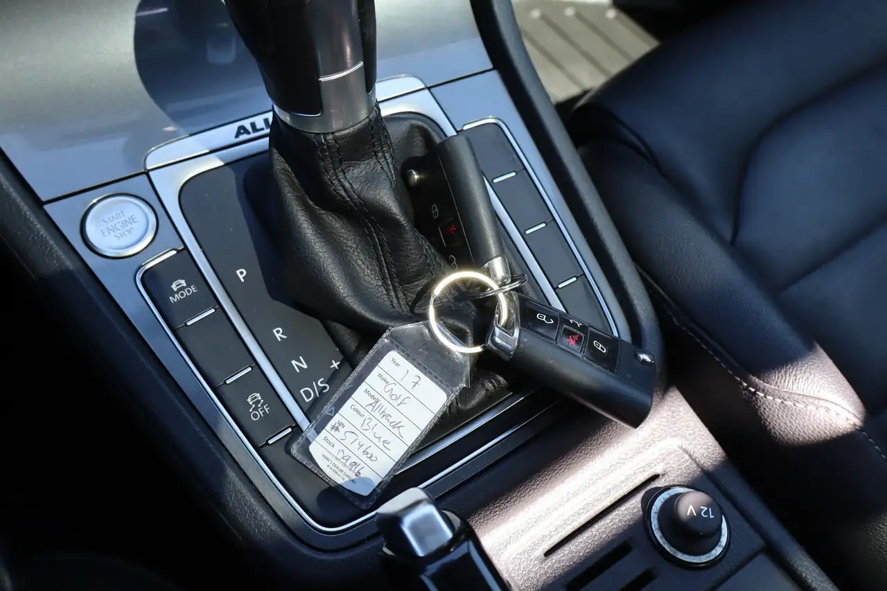 Volkswagen Golf снимка Volkswagen Golf