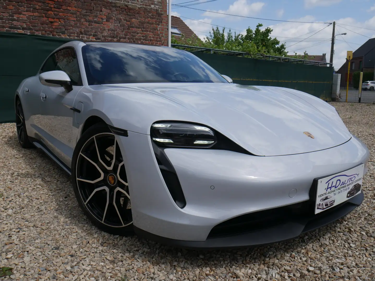 Porsche Taycan Sport Turismo 93.4 kWh 4S/DOUBLE SCREEN/TOIT PANO/ Grijs - 2