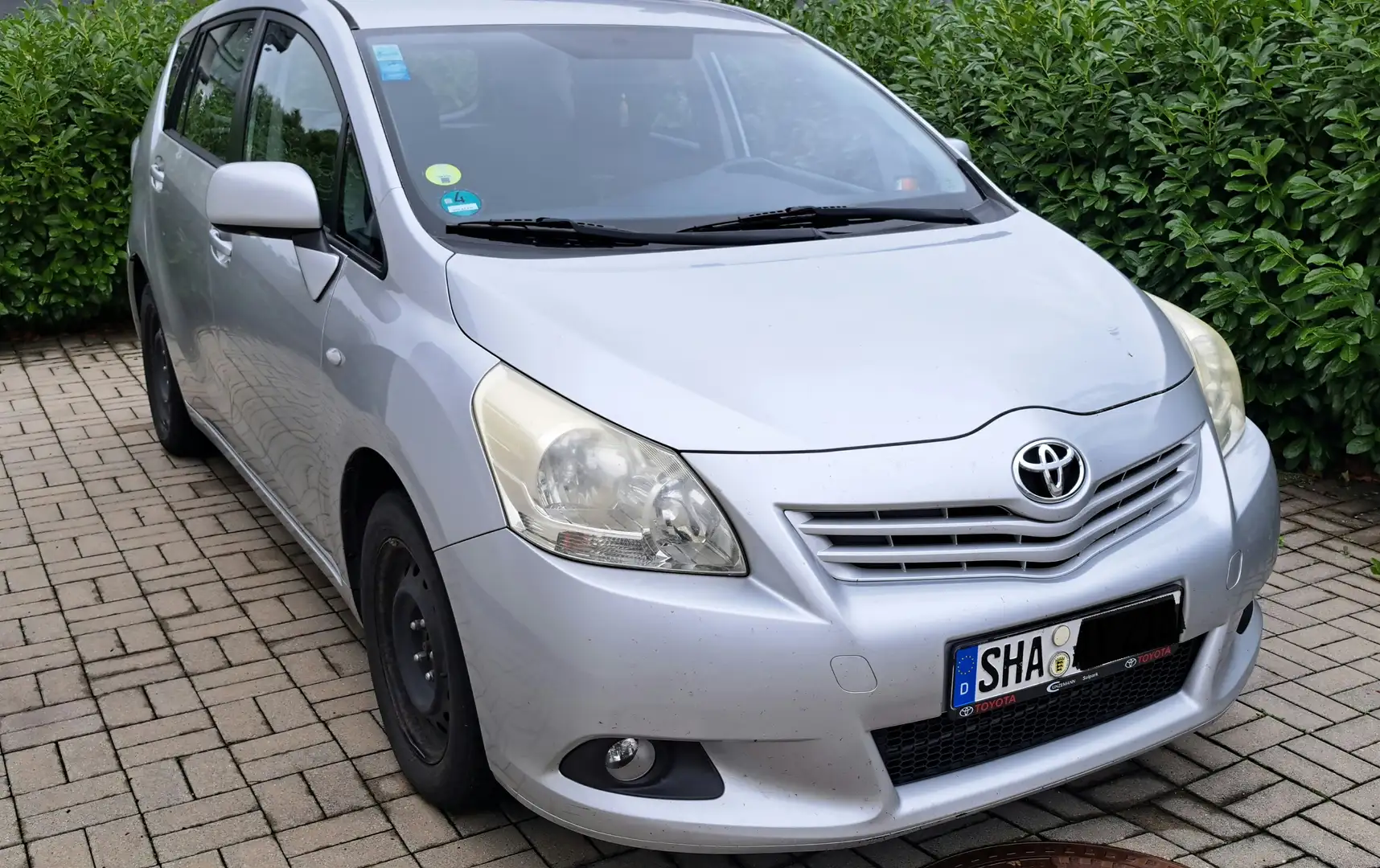 Toyota Verso Verso 1.8 Life Silber - 2