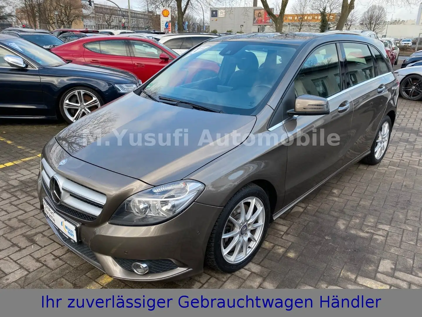 Mercedes-Benz B 220 CDI 7G-DCT SPORTPAKET EURO6|AHK|NAVI|SPUR Grijs - 1