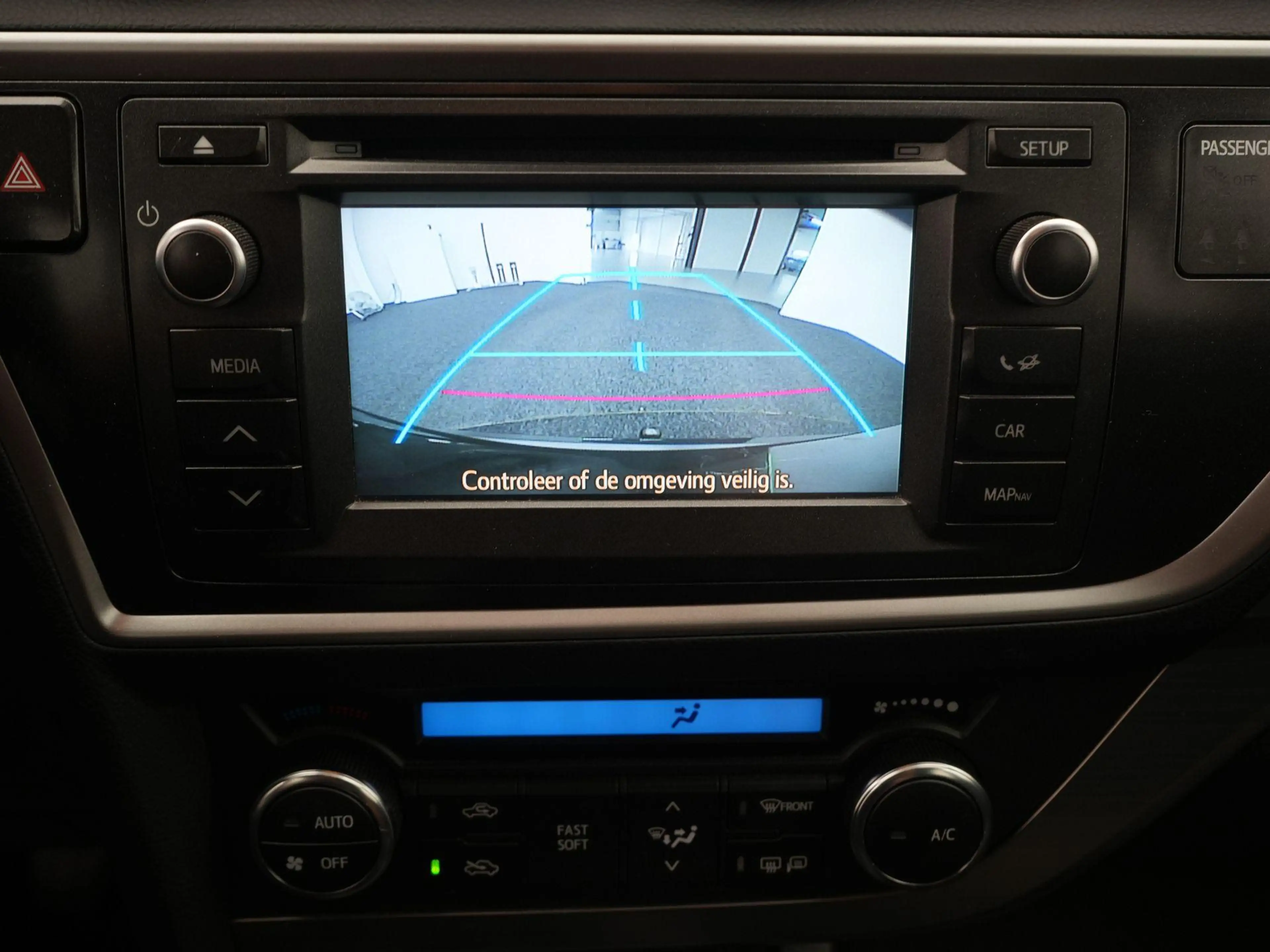Toyota Auris 1.6 Aspiration — photo 11