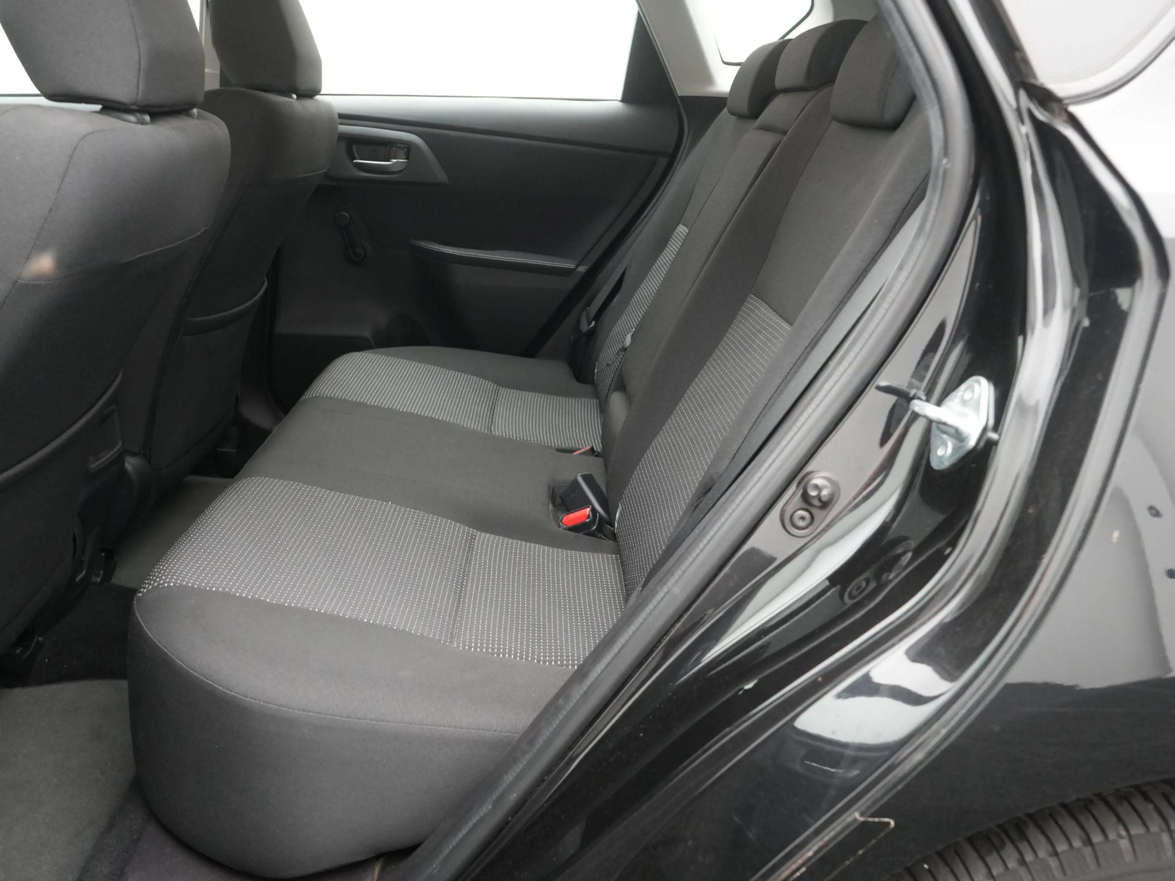 Toyota Auris 1.6 Aspiration — photo 10