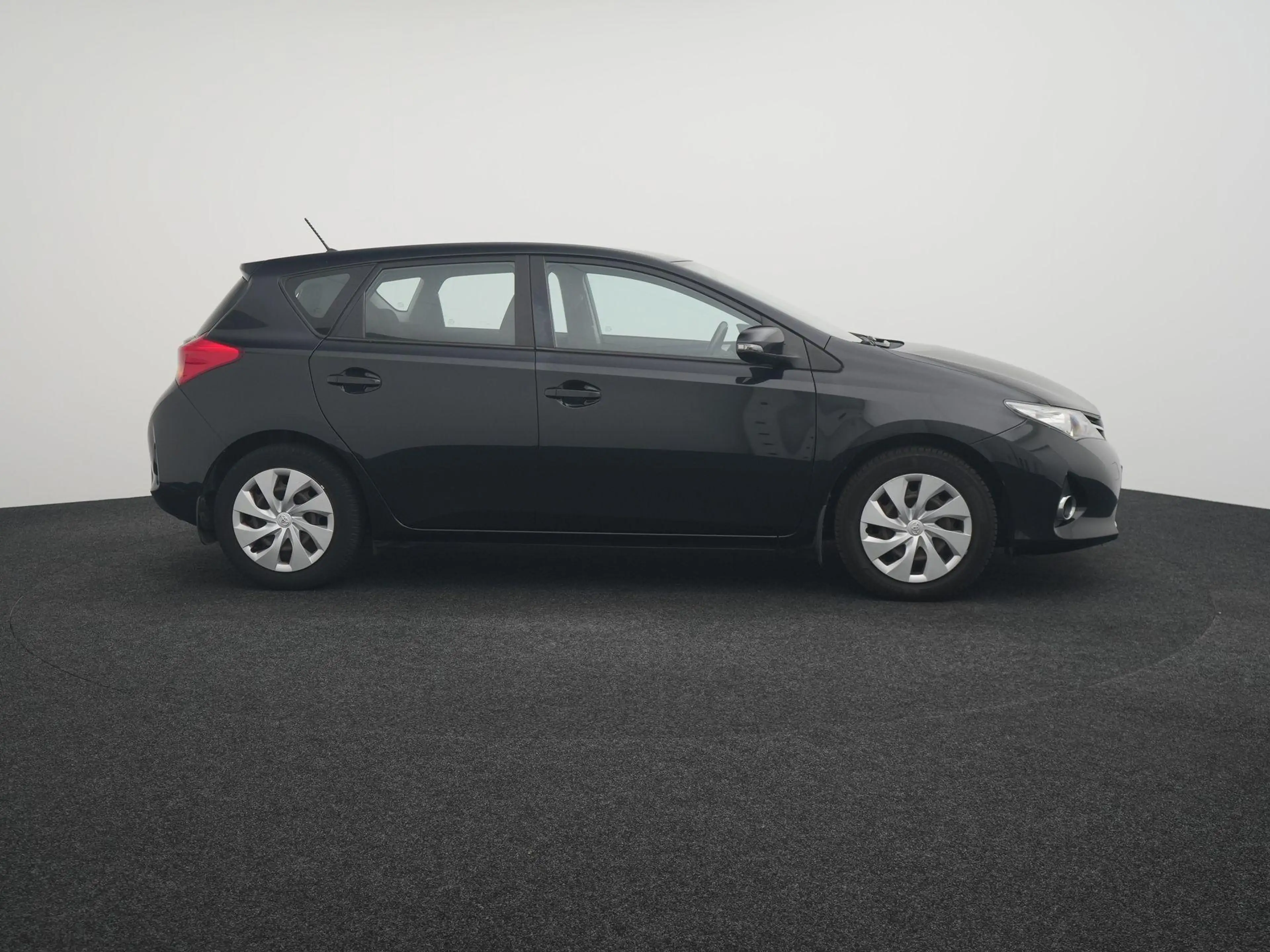 Toyota Auris 1.6 Aspiration — photo 6