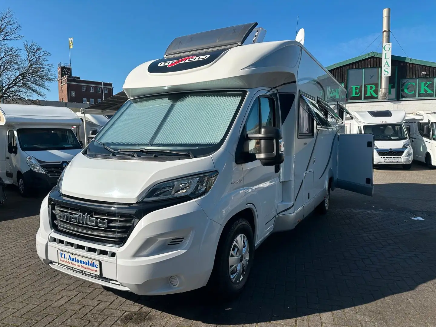Malibu T460 Klima Navi Kamera Sat-TV Solar Einzelbetten Wit - 1