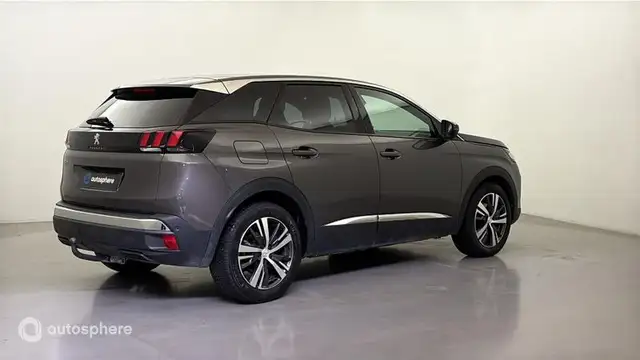 Peugeot 3008 view 5