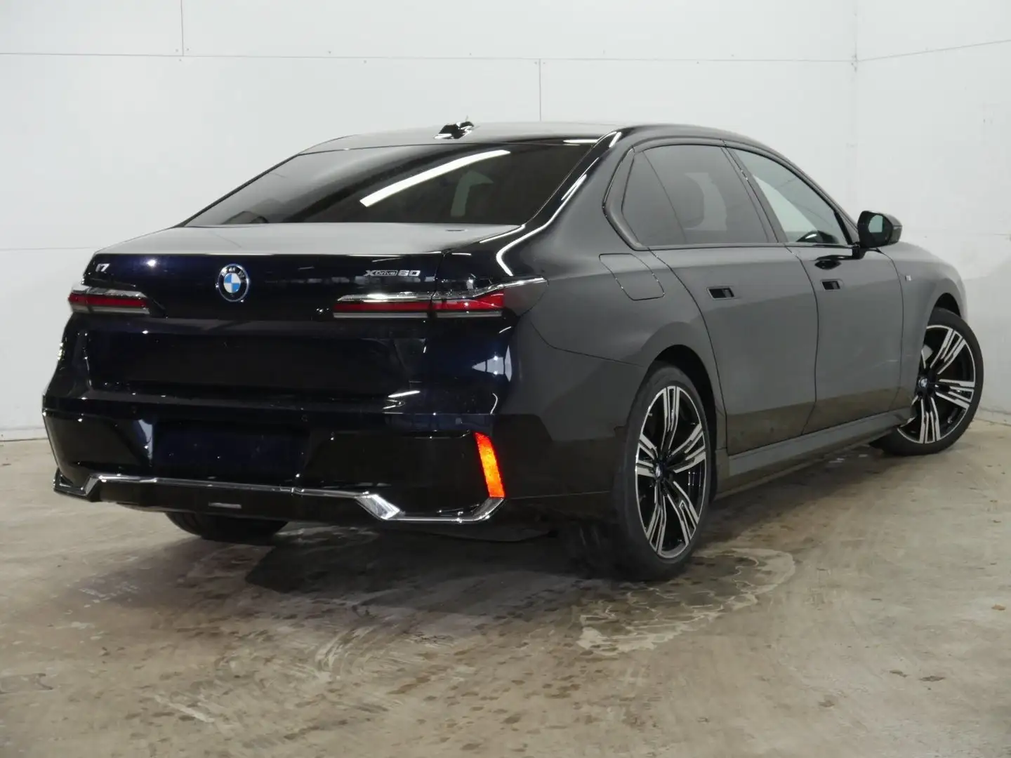 BMW i7 xDrive60 M Sport //AHK Leas.ab EUR 879,-inkl. Nero - 2