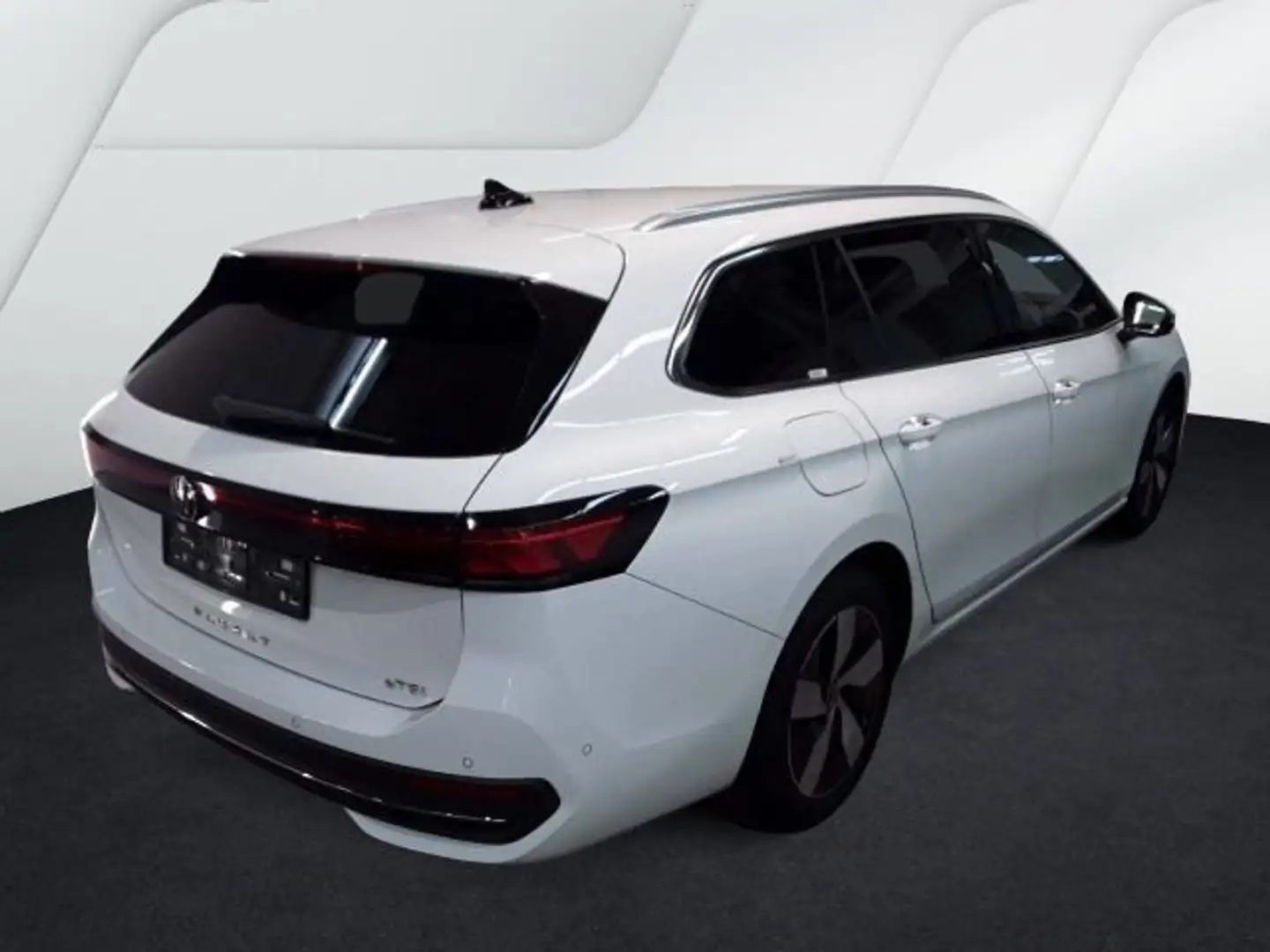 Volkswagen Passat Variant nza 1.5 eTSI Business AHK ACC NAV Weiß - 2