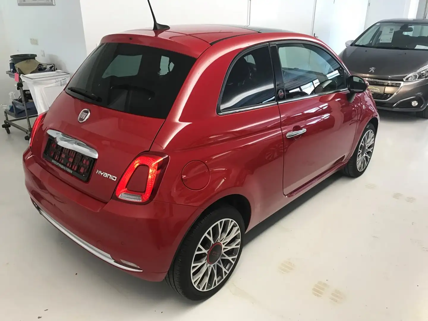 Fiat 500 Hybrid Red 1.0cc 70pk Rood - 2